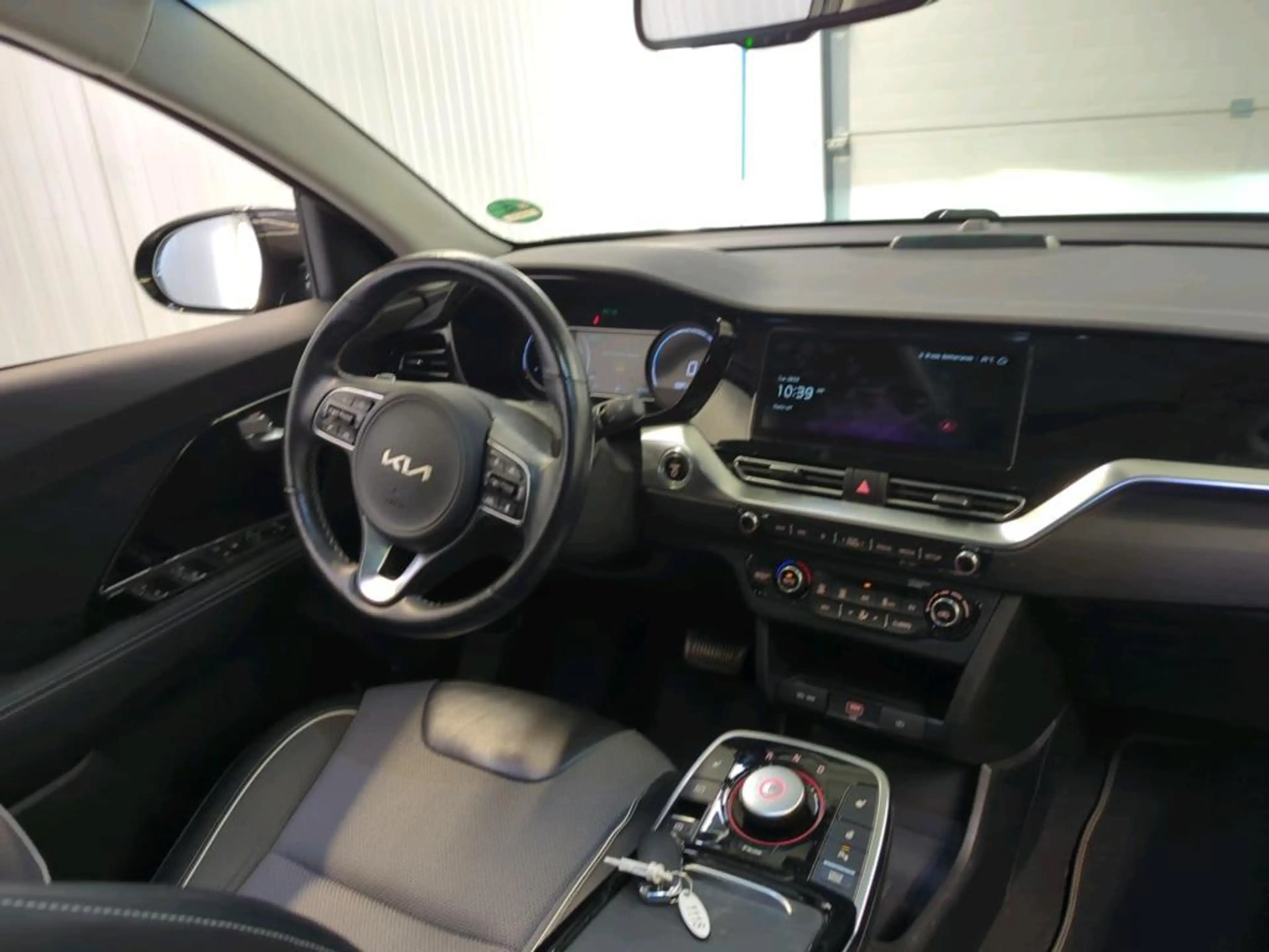 Kia e-Niro DynamicPlusLine 64 kWh | SOH 100% | Trekhaak | War — photo 6