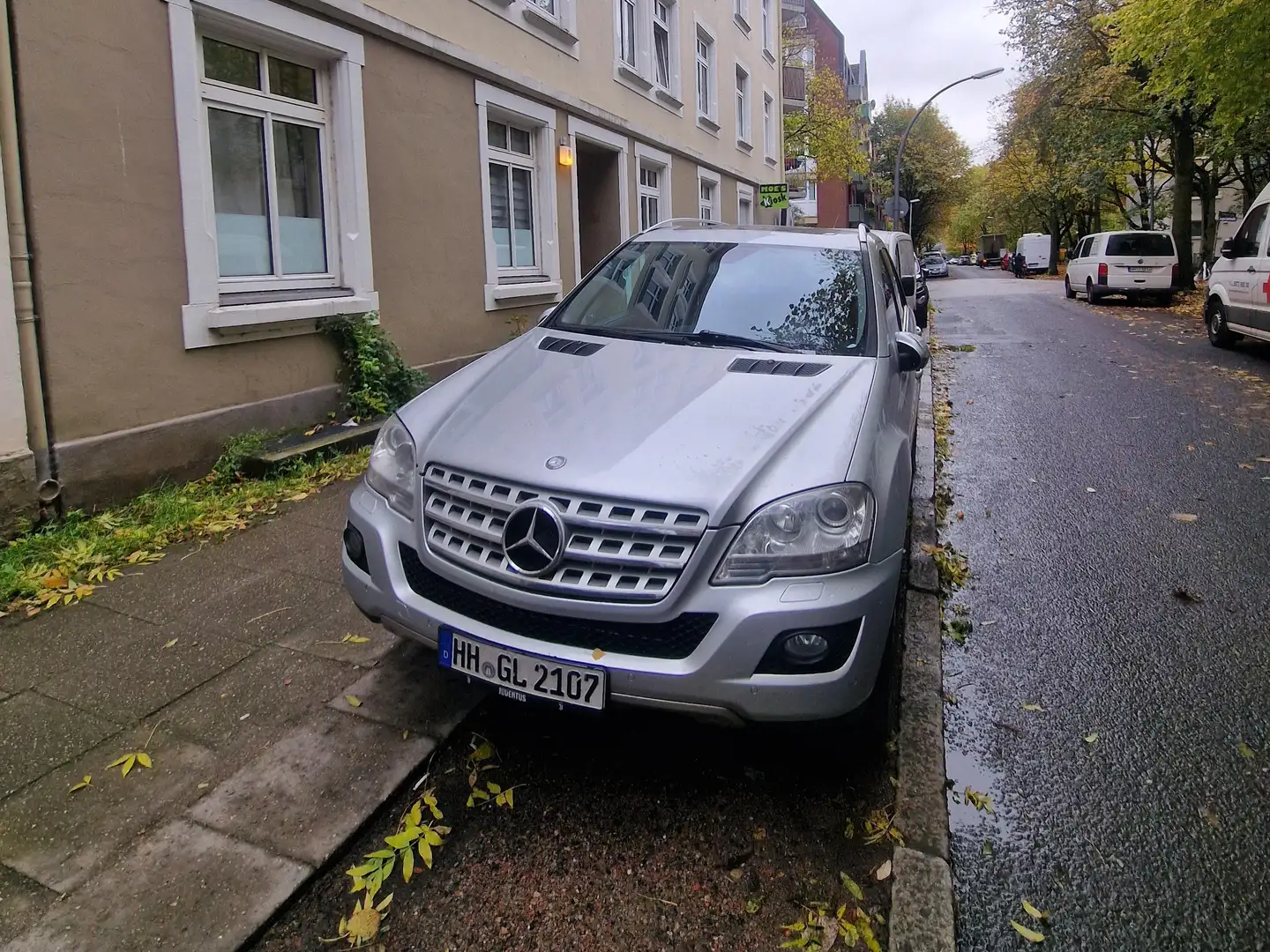 Mercedes-Benz ML 350 Silber - 2