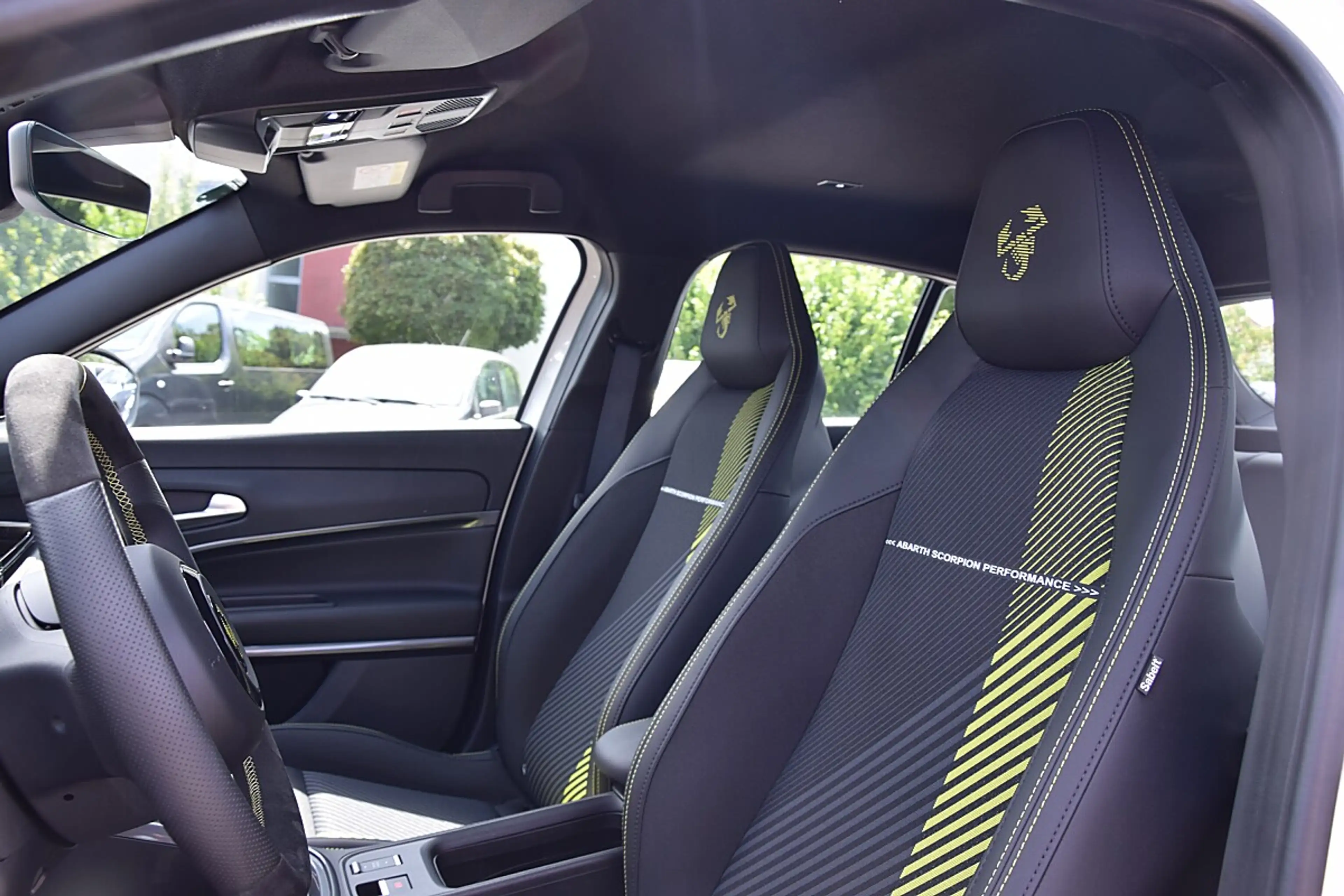 Abarth 600e Turismo — photo 10