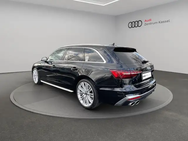 Audi S4 view 5