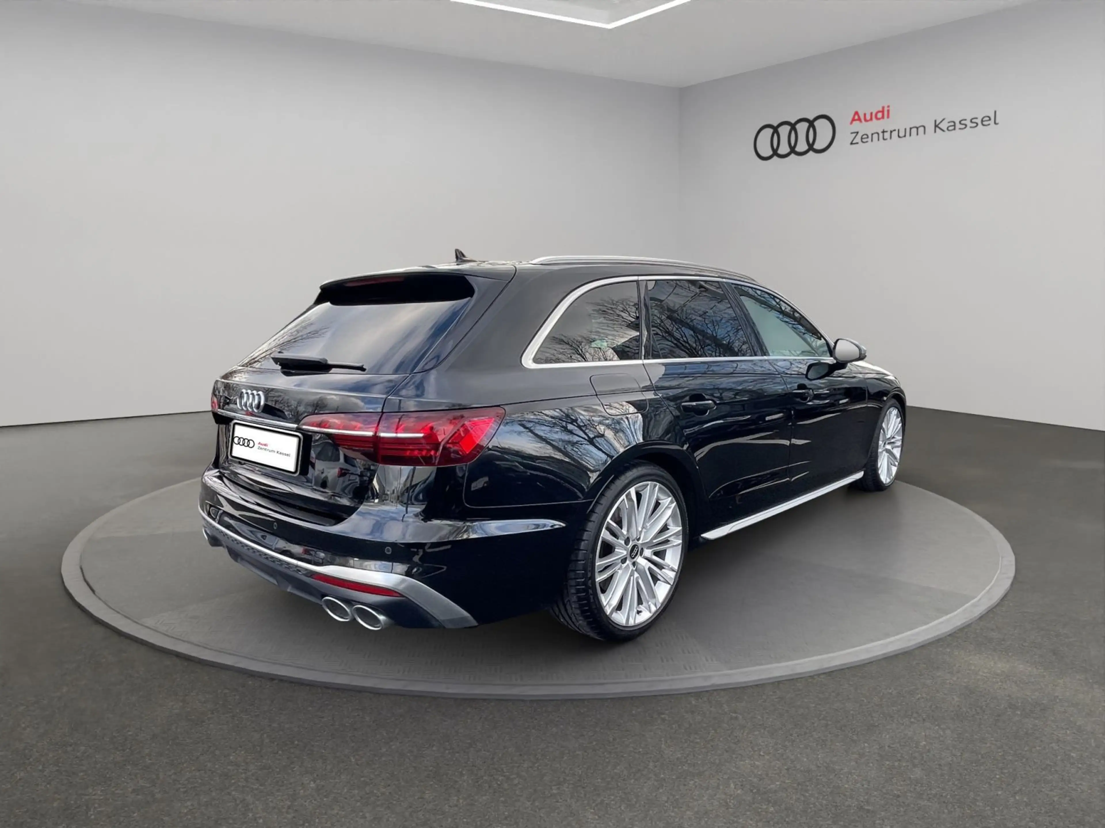 Audi S4 3.0 TDI quattro LED Navi PDC+ Alcantara — photo 7
