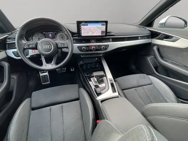 Audi S4 view 17