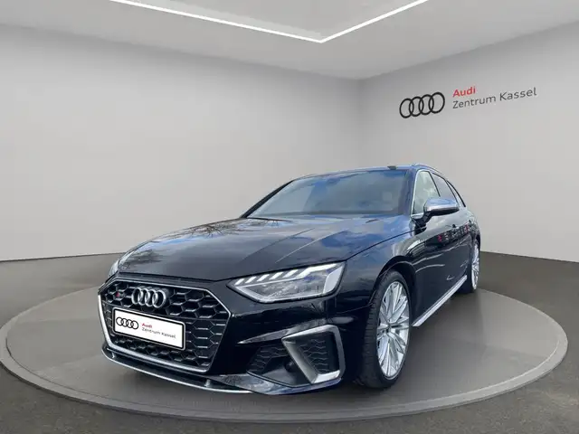 Audi S4 view 3