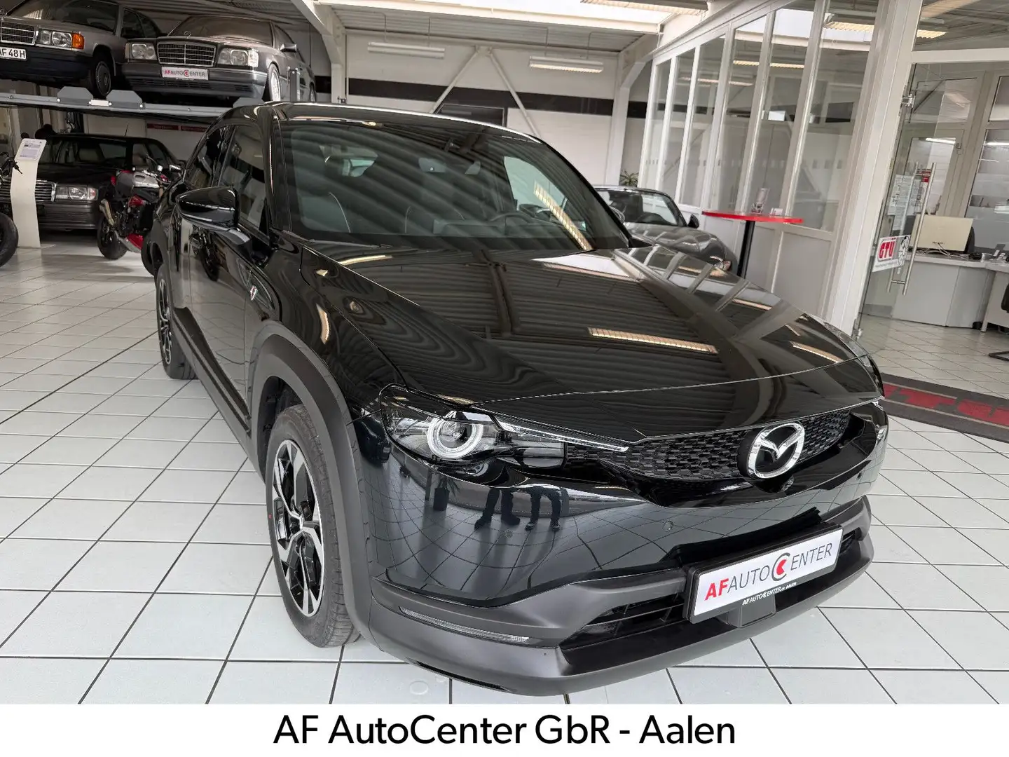 Mazda MX-30 REV Plug-In Hybrid MAKOTO Premium*LED Noir - 1