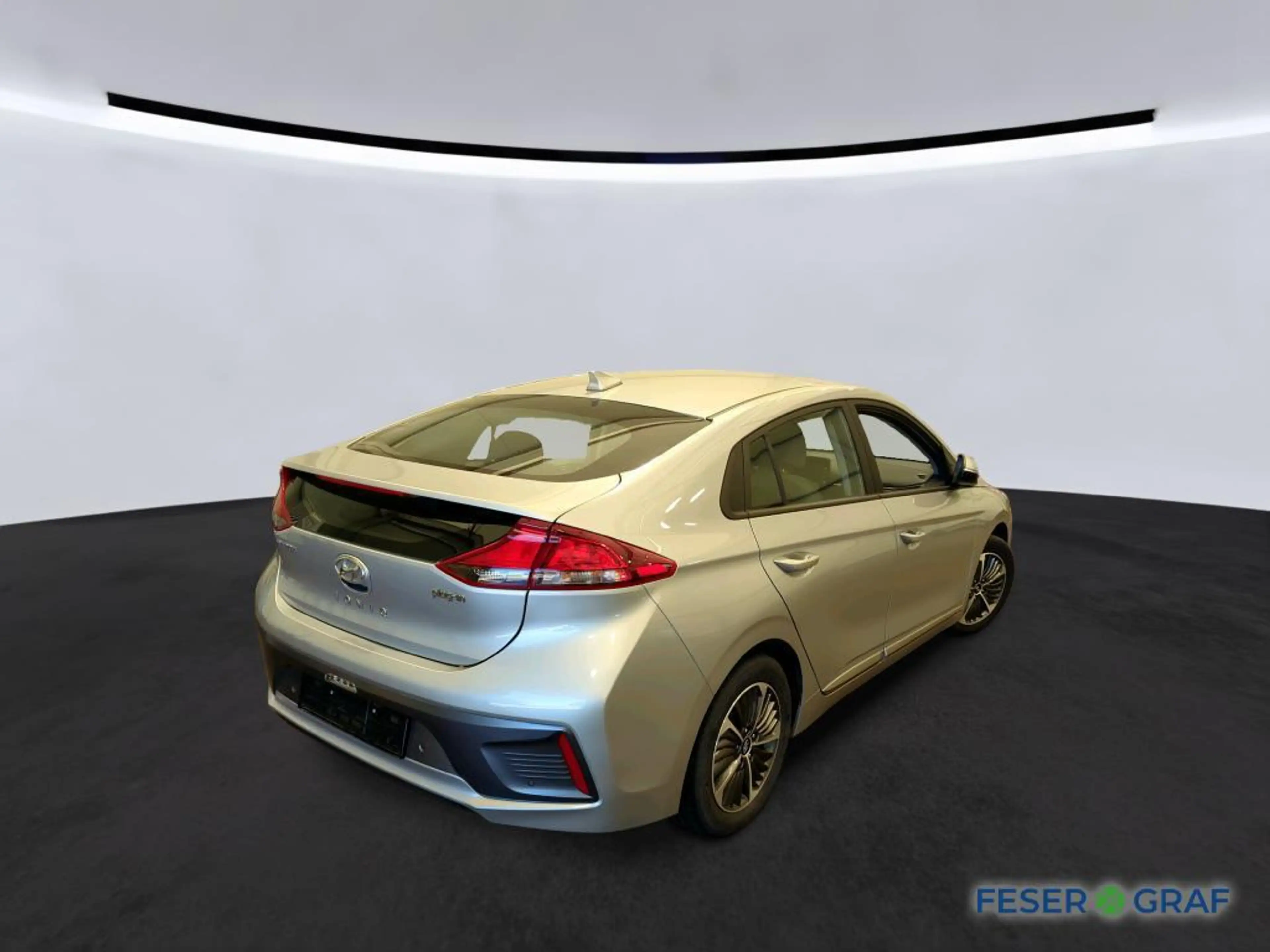 Hyundai IONIQ Plug-In Hybrid 1.6 GDi Trend — photo 4