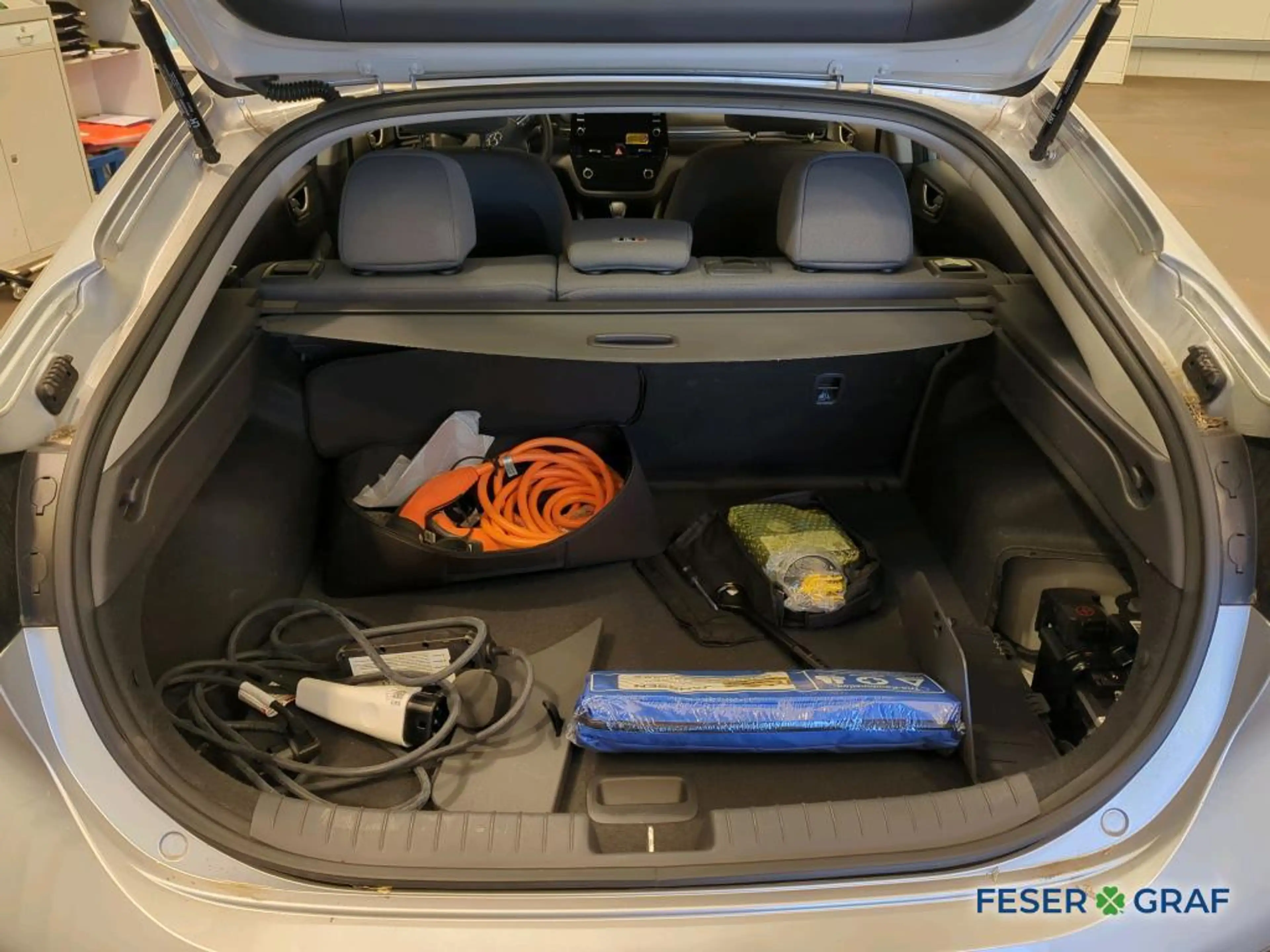 Hyundai IONIQ Plug-In Hybrid 1.6 GDi Trend — photo 6