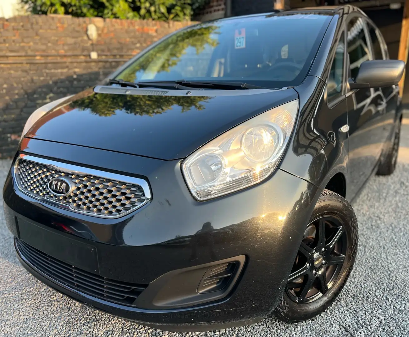 Kia Venga 1.4i Fusion + CLIM + EURO 5 + JANTES ALU Grijs - 1