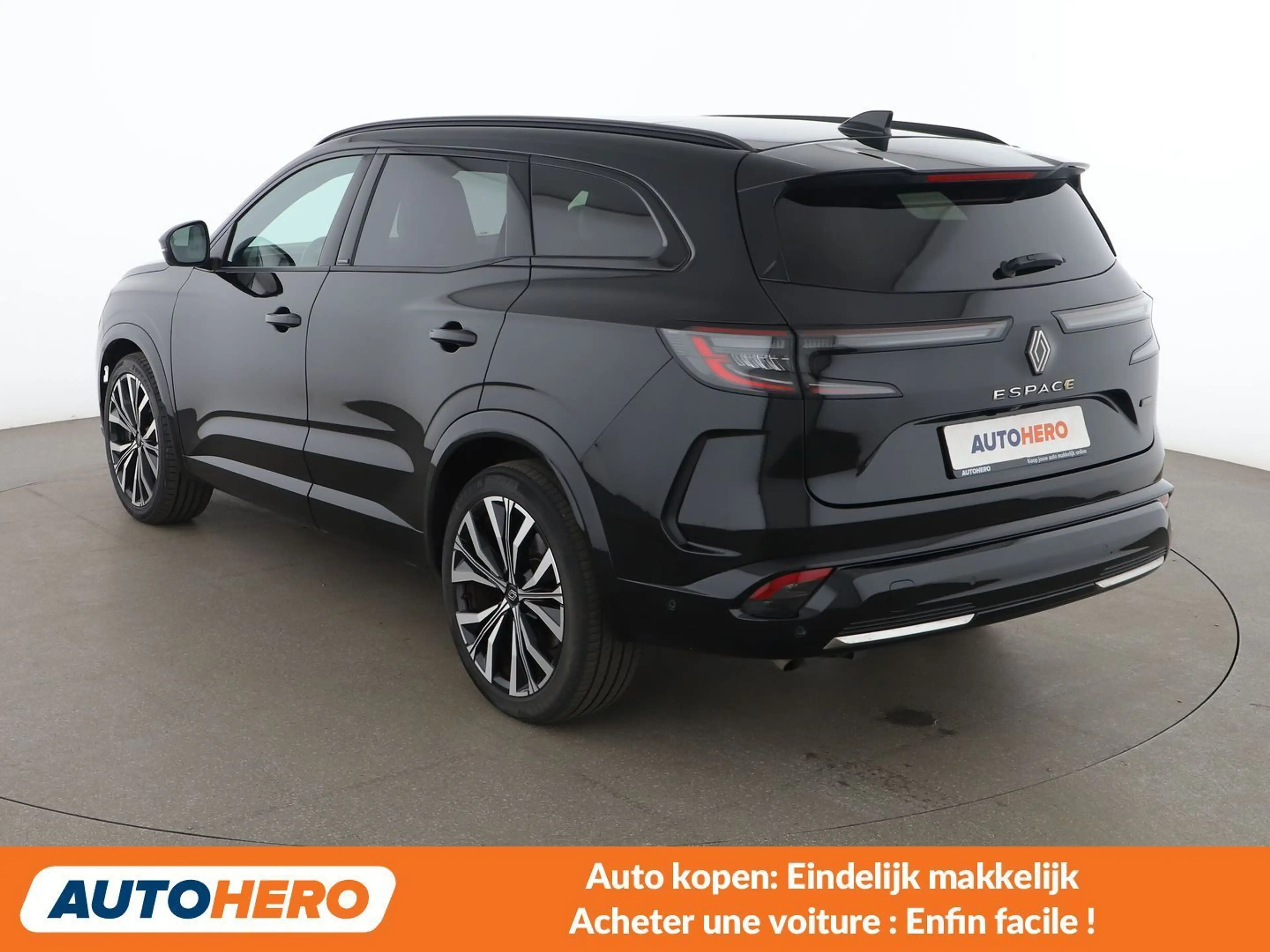 Renault Grand Espace 1.2 E-Tech Hybrid Iconic — photo 4