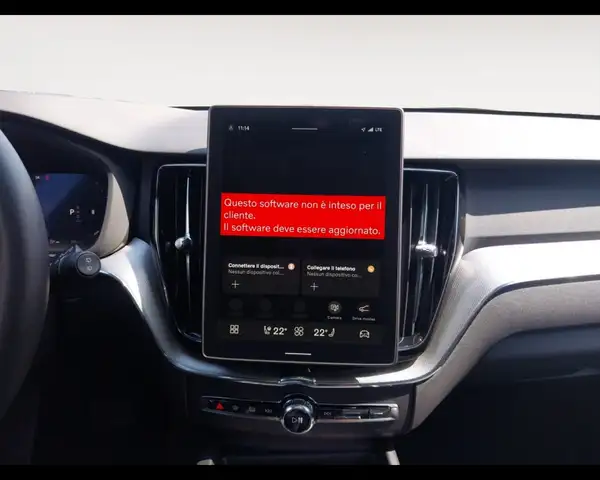 Volvo XC60 view 11