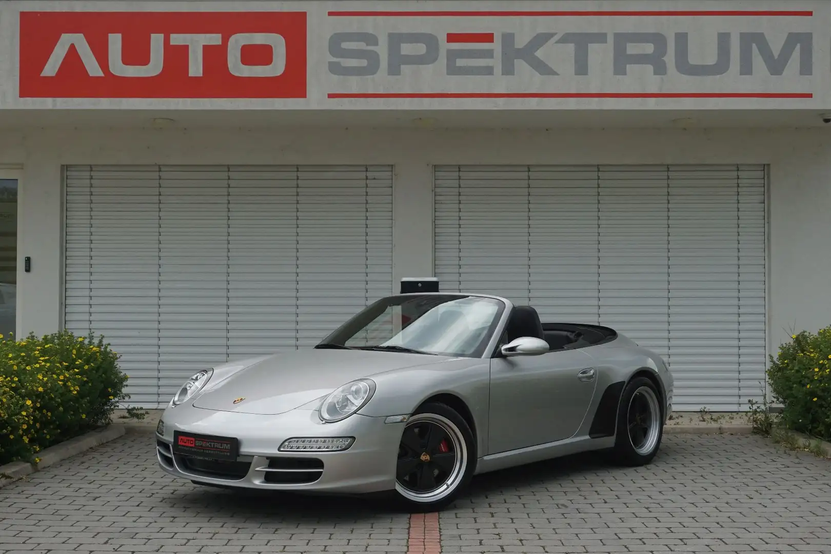 Porsche 911 Carrera Cabrio | € 457 mtl | PCCM | Silber - 1