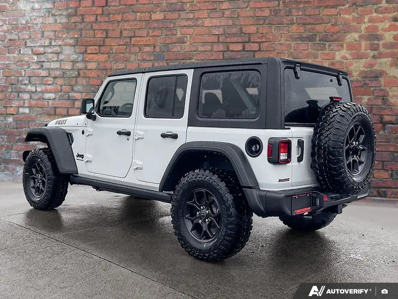 Jeep Wrangler снимка Jeep Wrangler