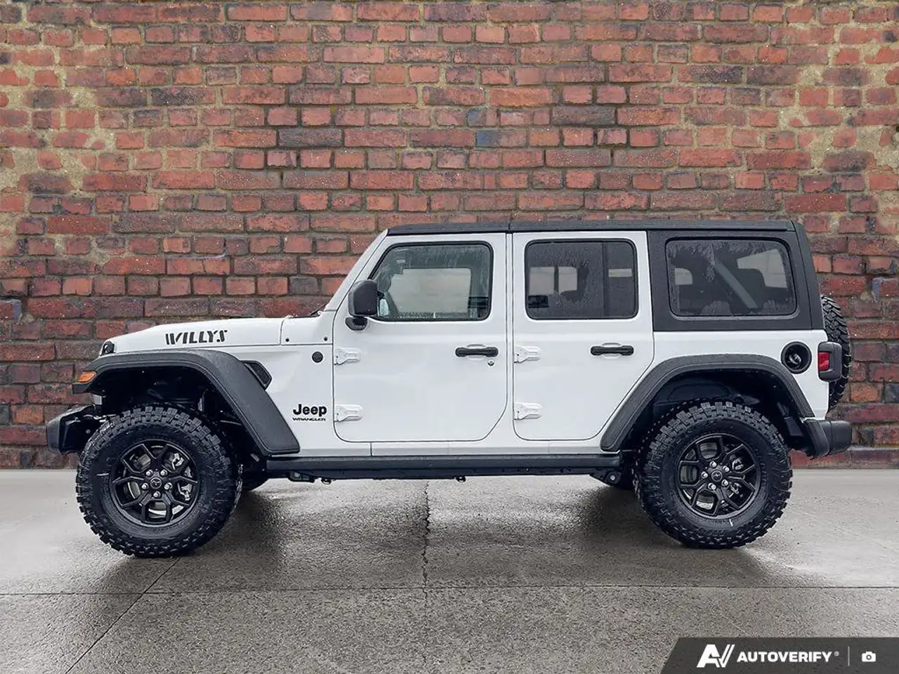 Jeep Wrangler снимка Jeep Wrangler