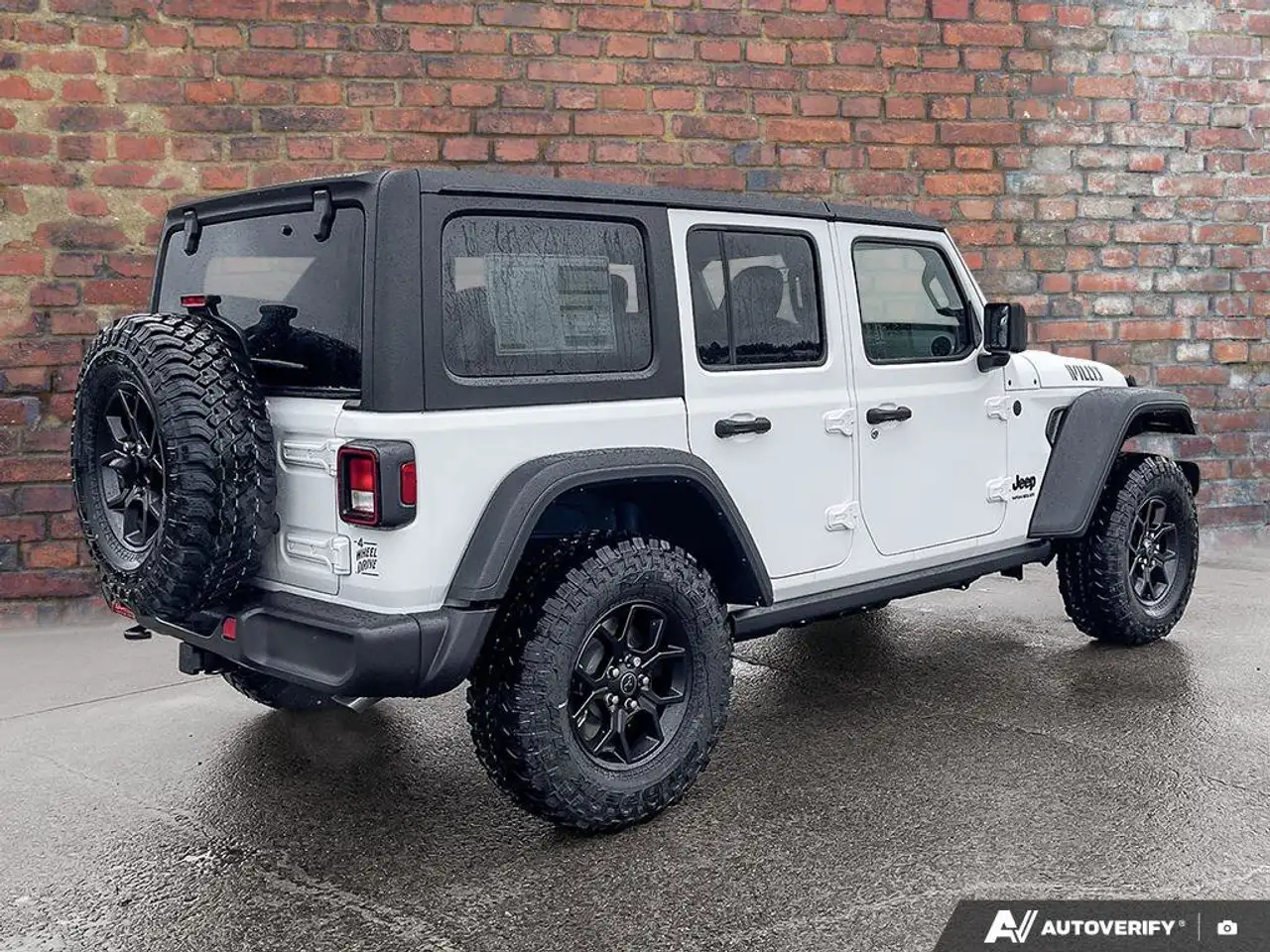 Jeep Wrangler снимка Jeep Wrangler