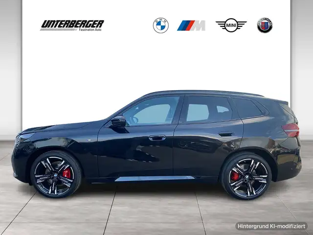 BMW X3 M view 3