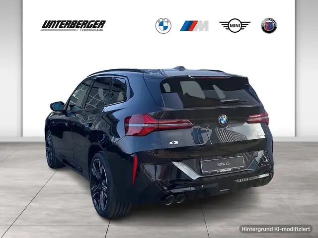 BMW X3 M view 4