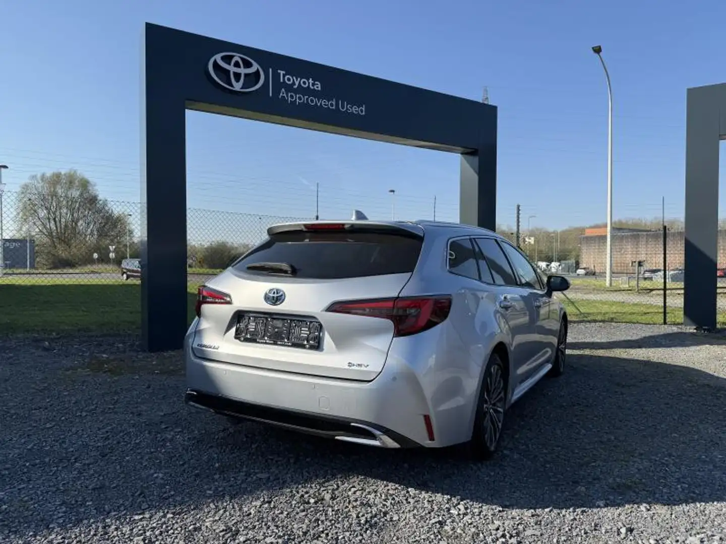Toyota Corolla Style Zilver - 2