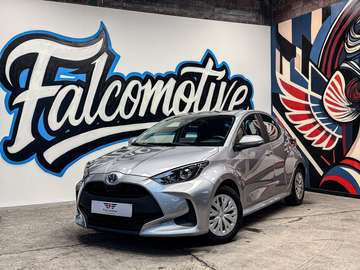 1.5 VVT-i Hybrid*DYNAMIC*ADAP. CRUISE*LIKE NEW!!!*