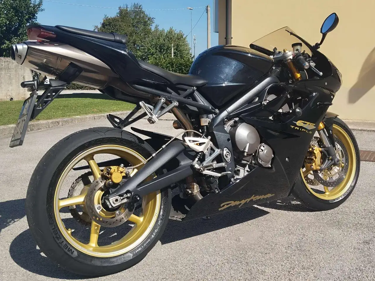 Triumph Daytona 675