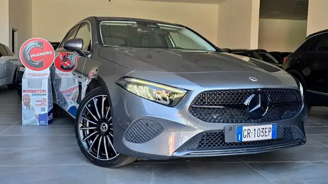 Mercedes-Benz A 250 A 250 e hybrid EQ Progressive Advanced Plus