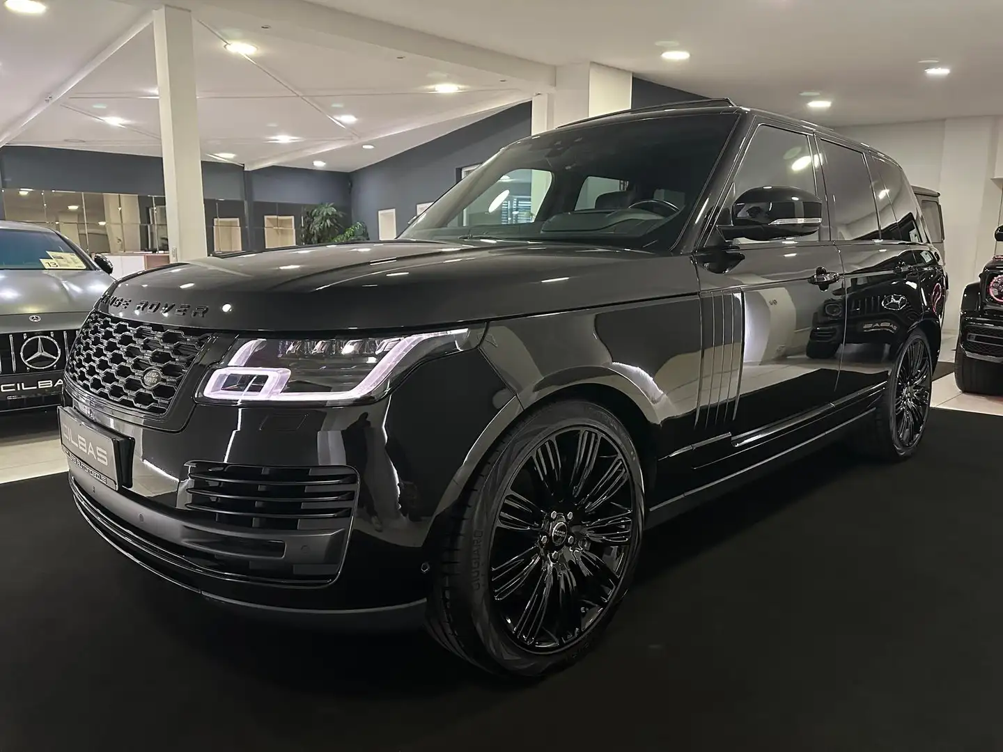 Land Rover Range Rover Vouge 4.4 SDV8*BLACK PACK*HUD*PANO* Schwarz - 2