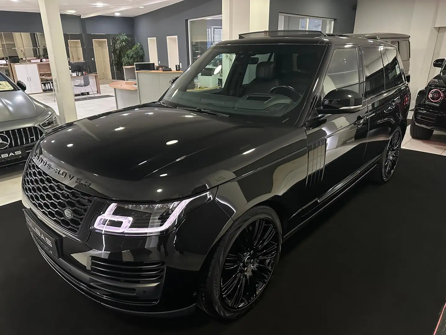 Land Rover Range Rover Vouge 4.4 SDV8*BLACK PACK*HUD*PANO* Schwarz - 1