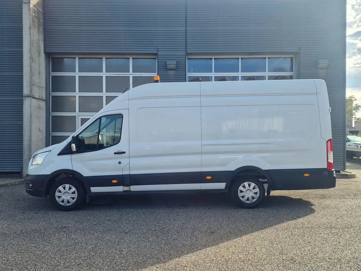 Ford Transit 350 L4 H3 Trend Allrad Klima AHK Weiß - 2