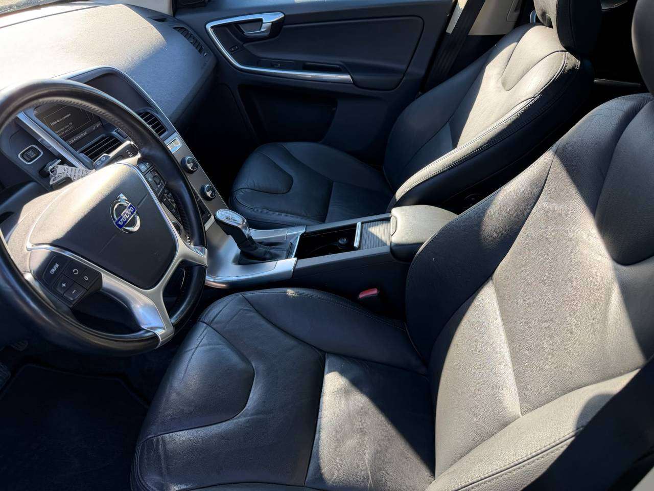 2013 Volvo XC60 T6 thumb 12