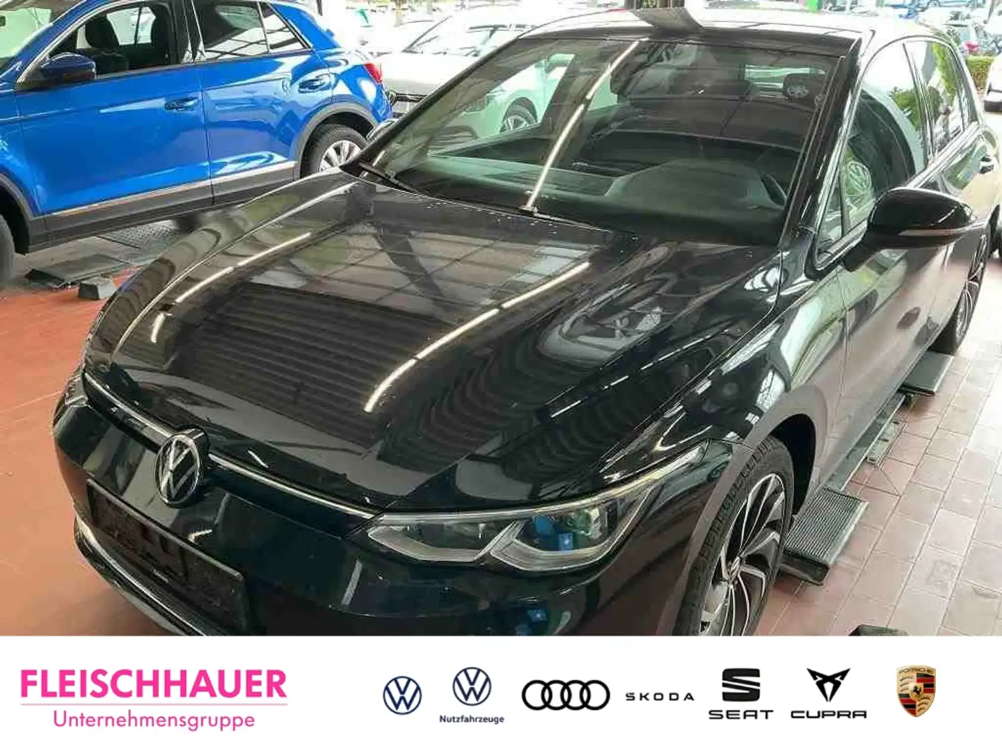 Volkswagen Golf VIII Active 1.5 eTSI DSG Navi Digitales Cockpit LE Schwarz - 1