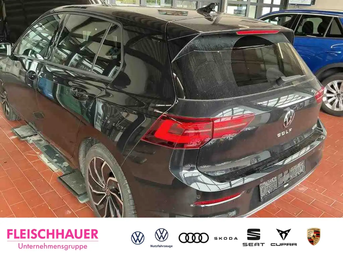 Volkswagen Golf VIII Active 1.5 eTSI DSG Navi Digitales Cockpit LE Schwarz - 2