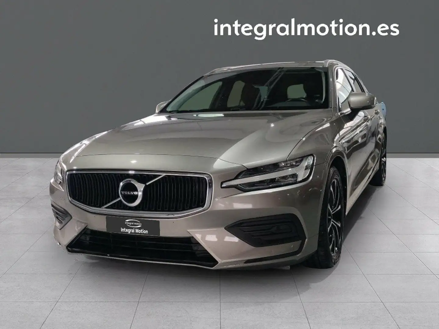 Volvo V60 D3 Momentum Pro Beige - 1