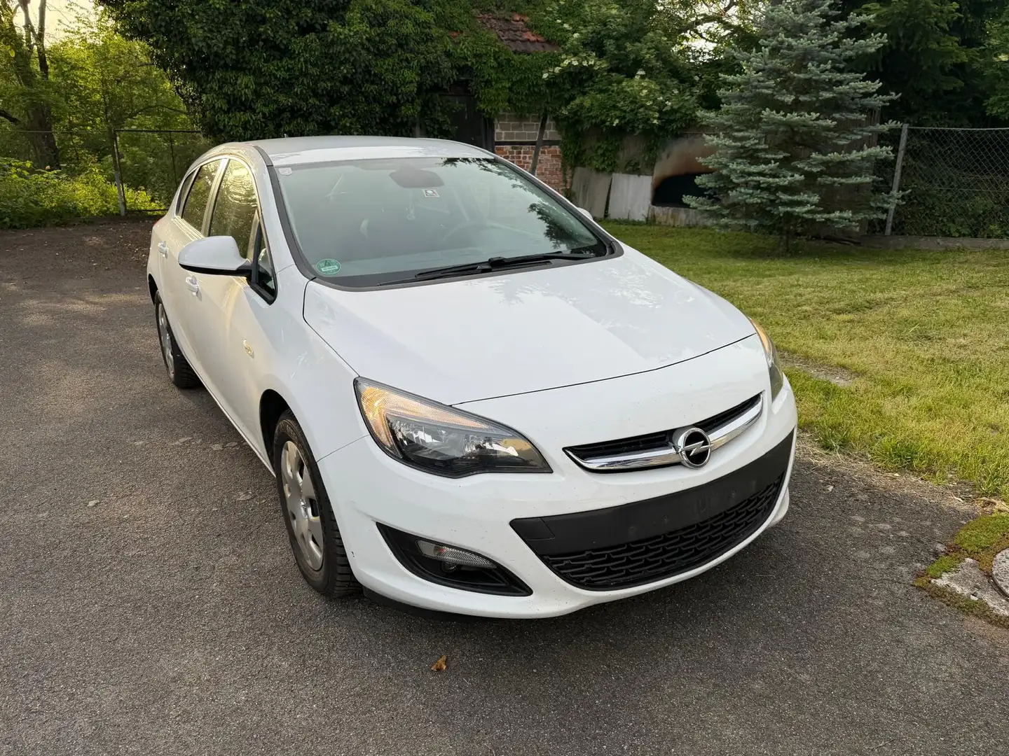 Opel Astra Astra ST 1,6 CDTI ECOTEC Cosmo Start/Stop Cosmo Weiß - 1