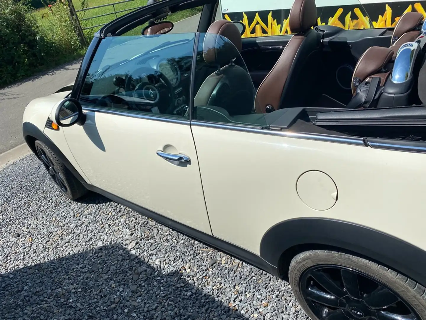 MINI Cooper Cabrio Mini Cabriolet 1.6i Cooper Wit - 2