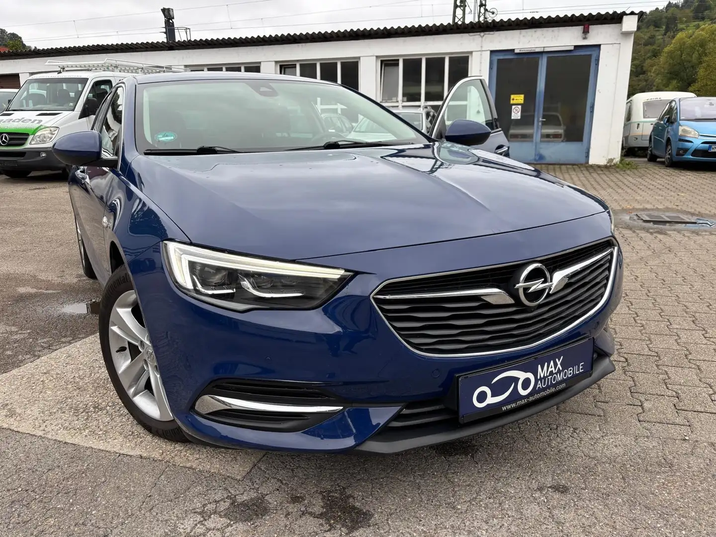Opel Insignia Innovation Blau - 1