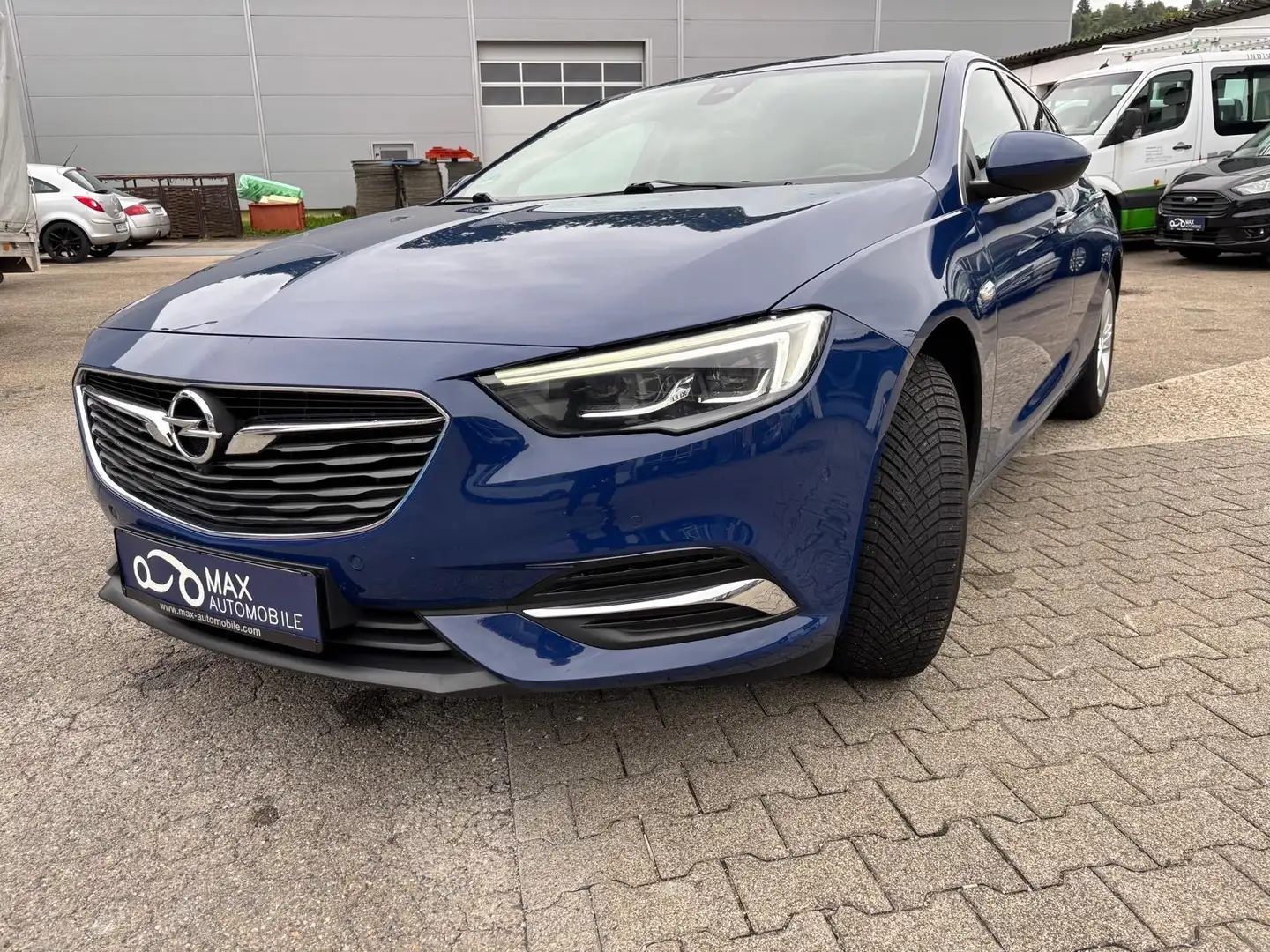 Opel Insignia Innovation Blau - 2