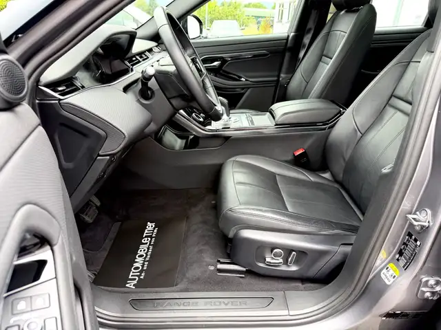 Land Rover Range Rover Evoque view 9