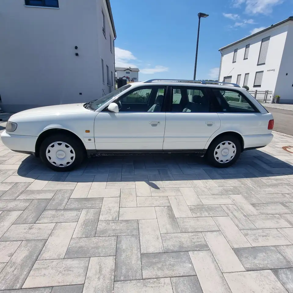 Audi A6 Avant 2.5 TDI quattro AEL, foto 3