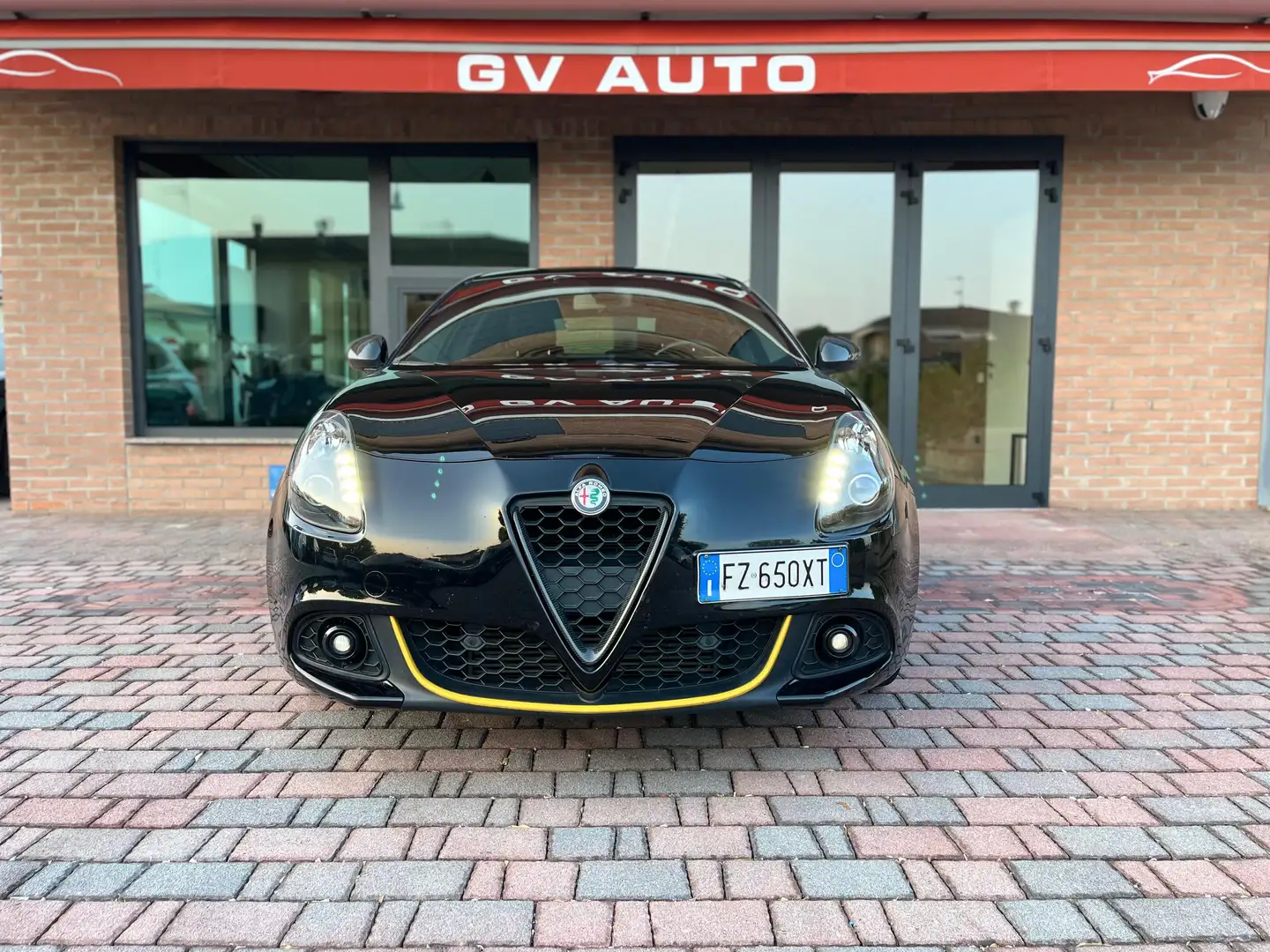 Alfa Romeo Giulietta 1.6 jtdm Carbon Edition 120cv Noir - 2