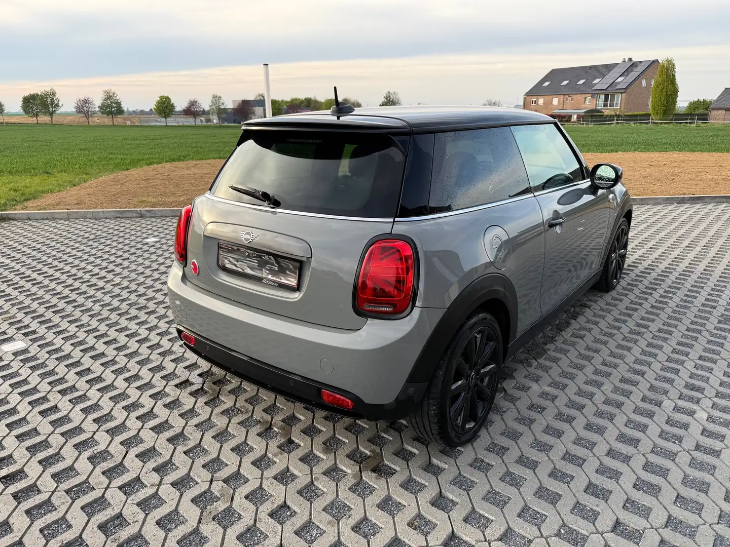 MINI Cooper SE e-Mini 28.9 kWh Cooper SE S Gris - 2