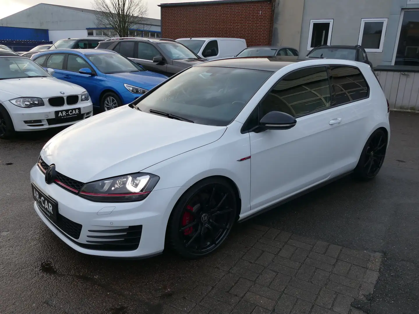 Volkswagen Golf GTI Performance BlueMotion Technology DSG White - 1