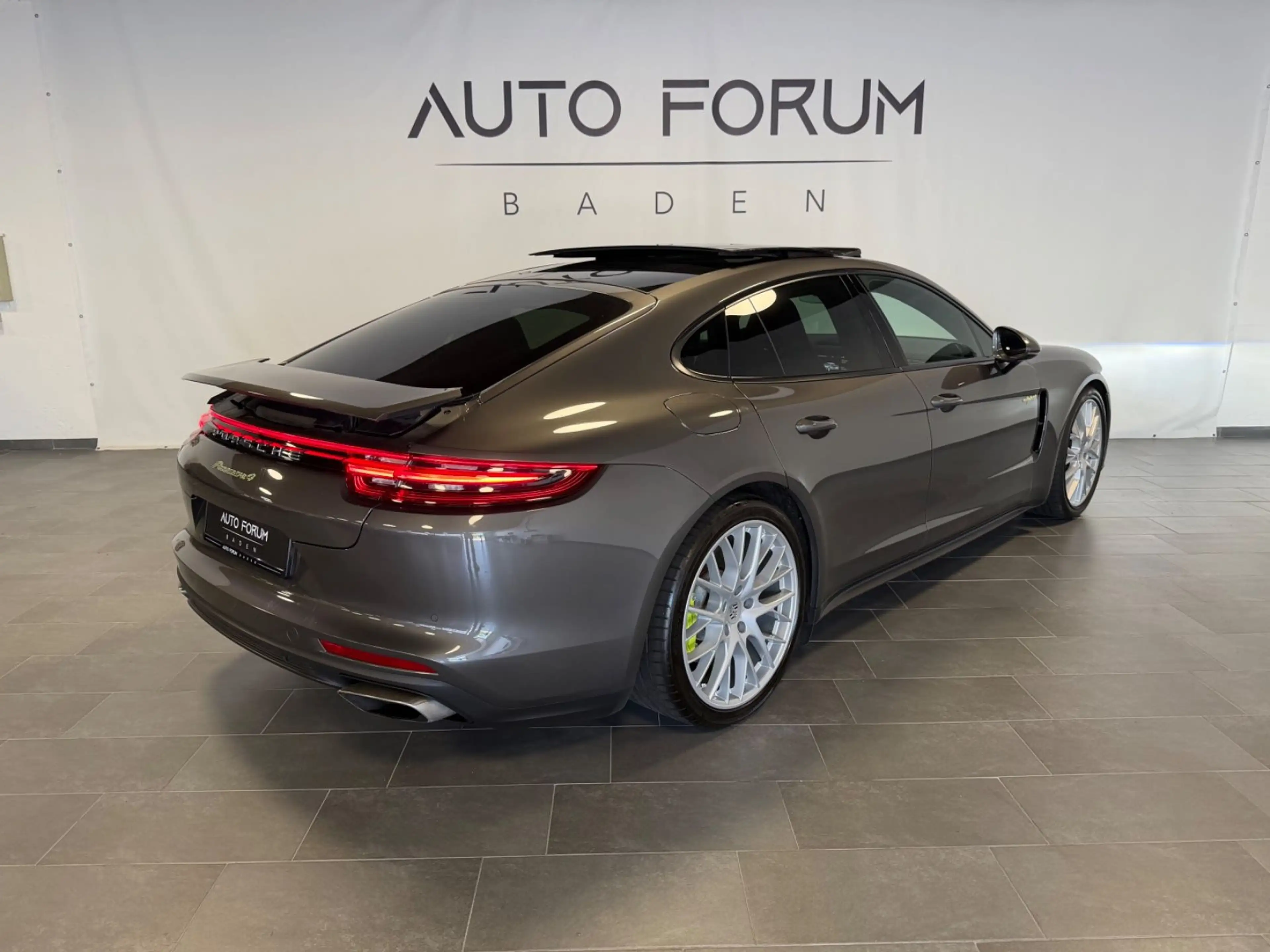 Porsche Panamera 4 E-Hybrid Chrono*Pano*Kamera*Bose* — photo 8