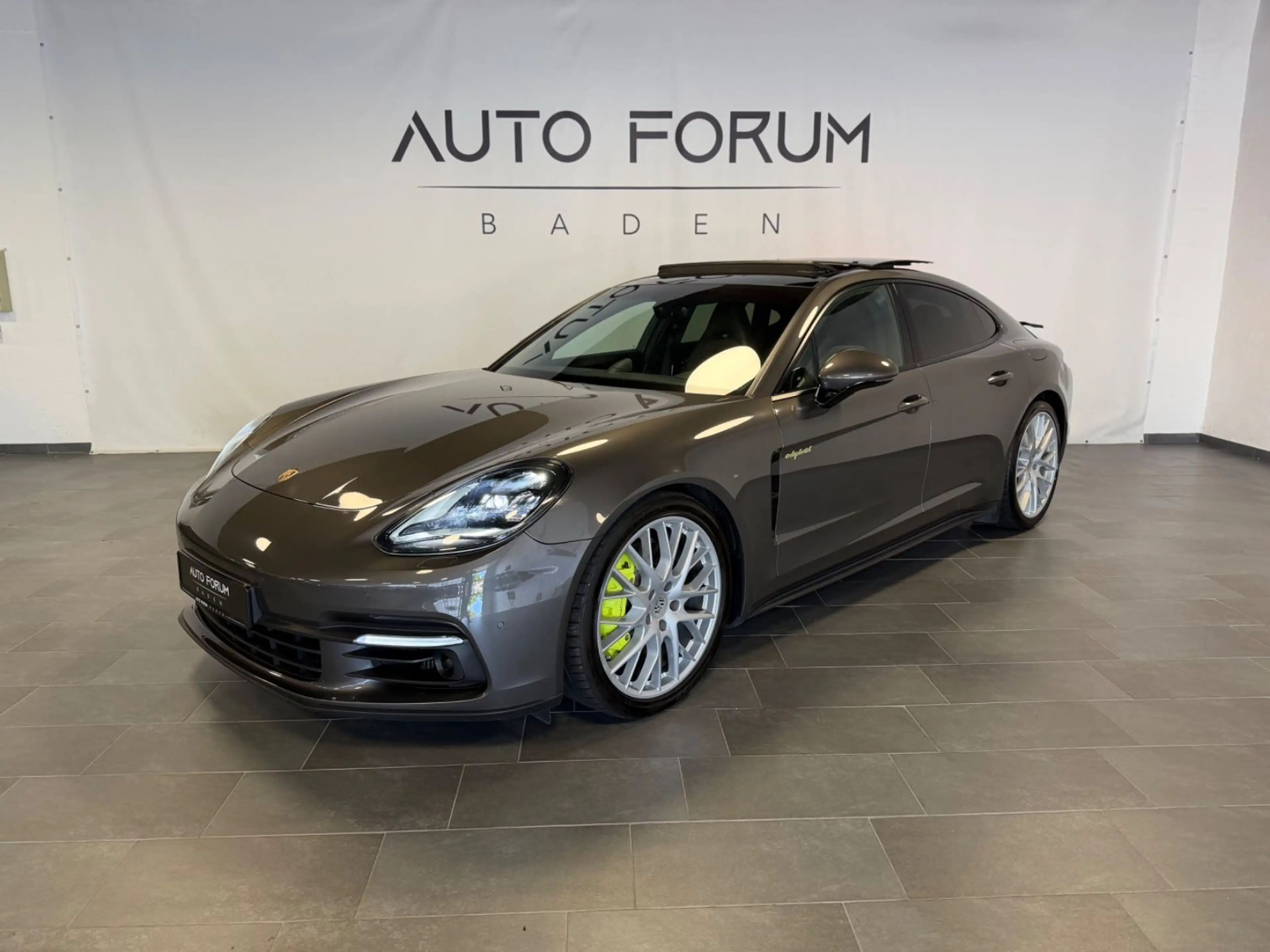 Porsche Panamera 4 E-Hybrid Chrono*Pano*Kamera*Bose* — photo 3