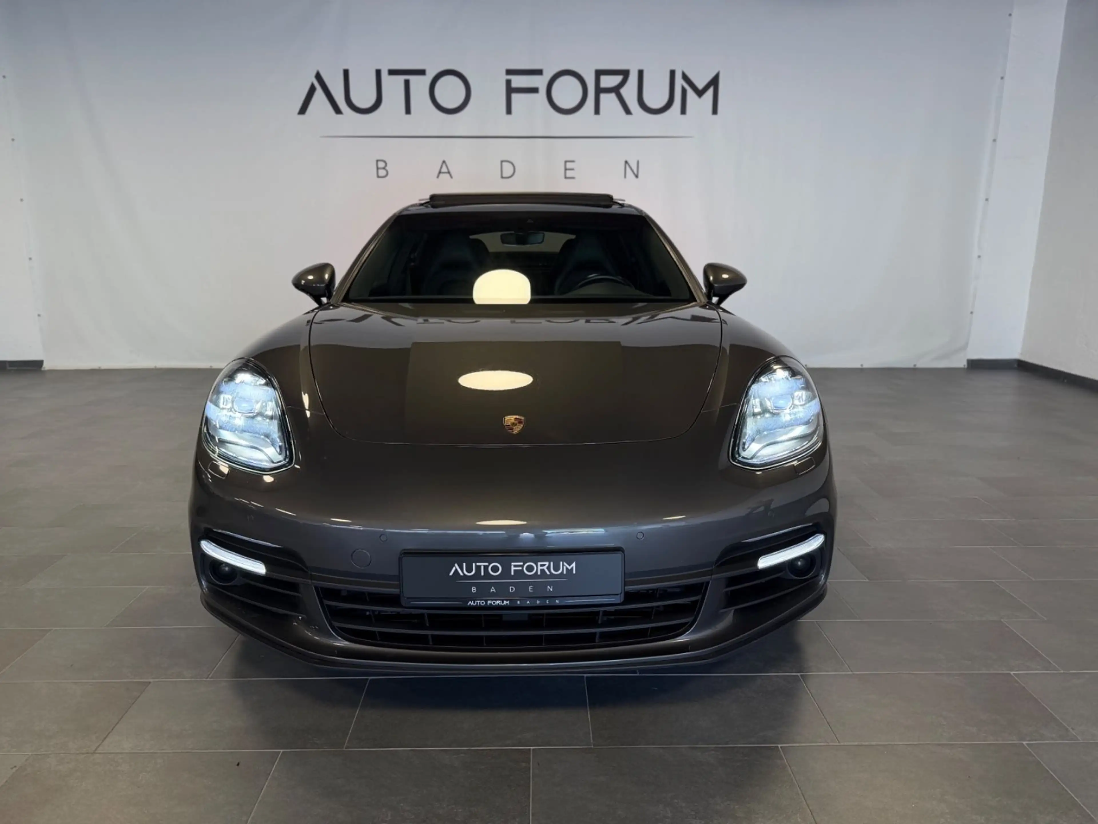 Porsche Panamera 4 E-Hybrid Chrono*Pano*Kamera*Bose* — photo 2