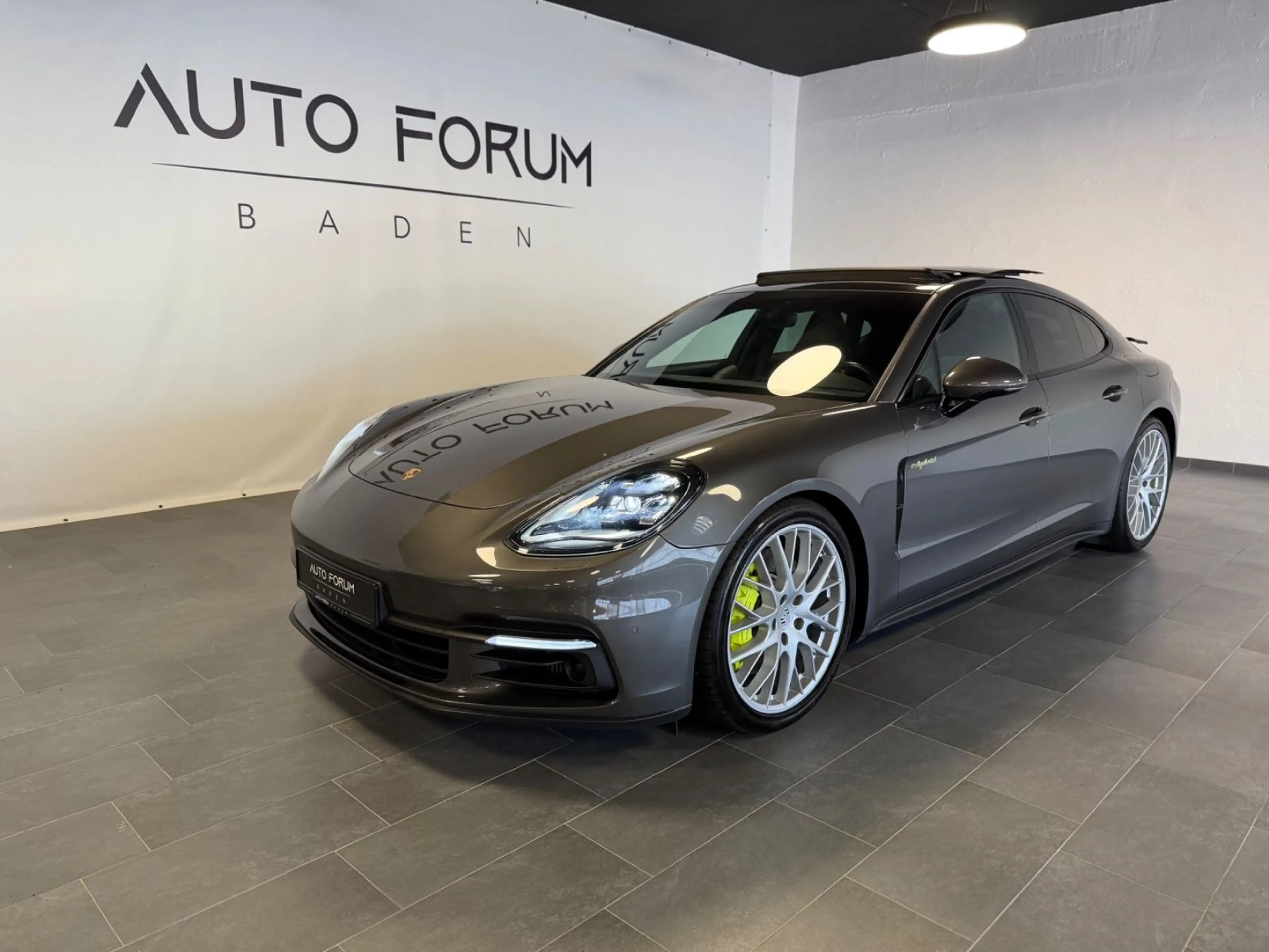 Porsche Panamera 4 E-Hybrid Chrono*Pano*Kamera*Bose* — photo 4