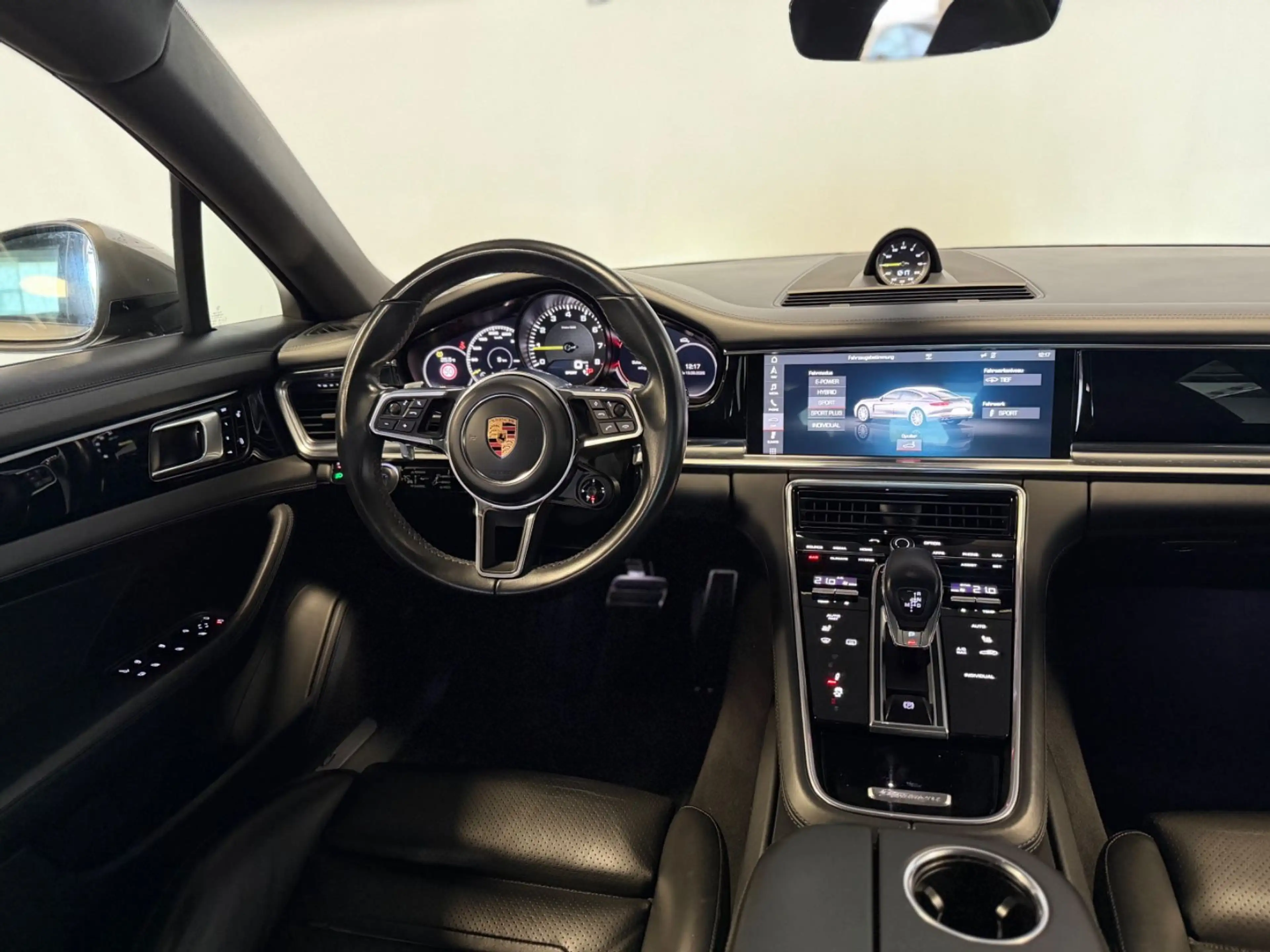 Porsche Panamera 4 E-Hybrid Chrono*Pano*Kamera*Bose* — photo 10