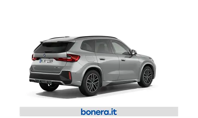 BMW X1 view 2