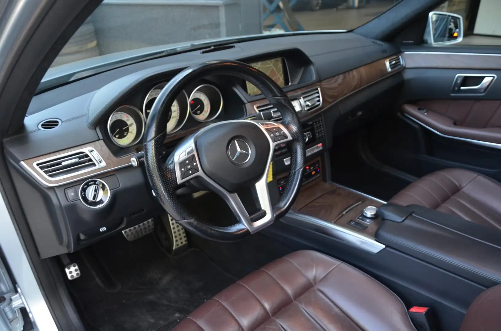 Mercedes-Benz E 300 Estate 4MATIC Edition Sport Elegance Gri - 2