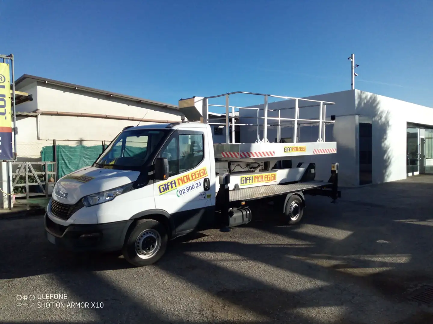 Iveco Daily 35S14 Piattaforma Aerea Tunlift - Solar 11 Blanc - 1