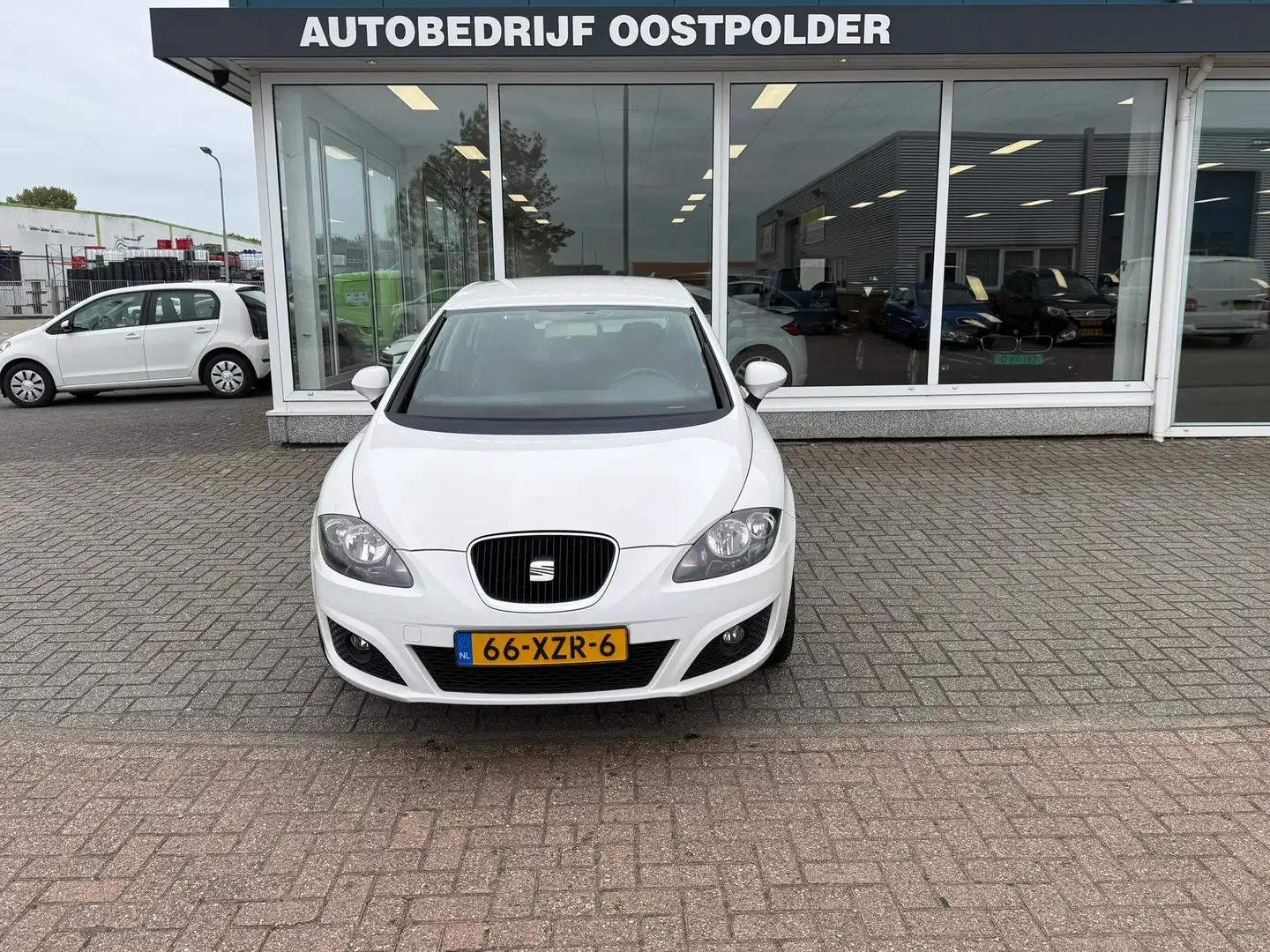 SEAT Leon 1.2 TSI Ecomotive COPA Wit - 2