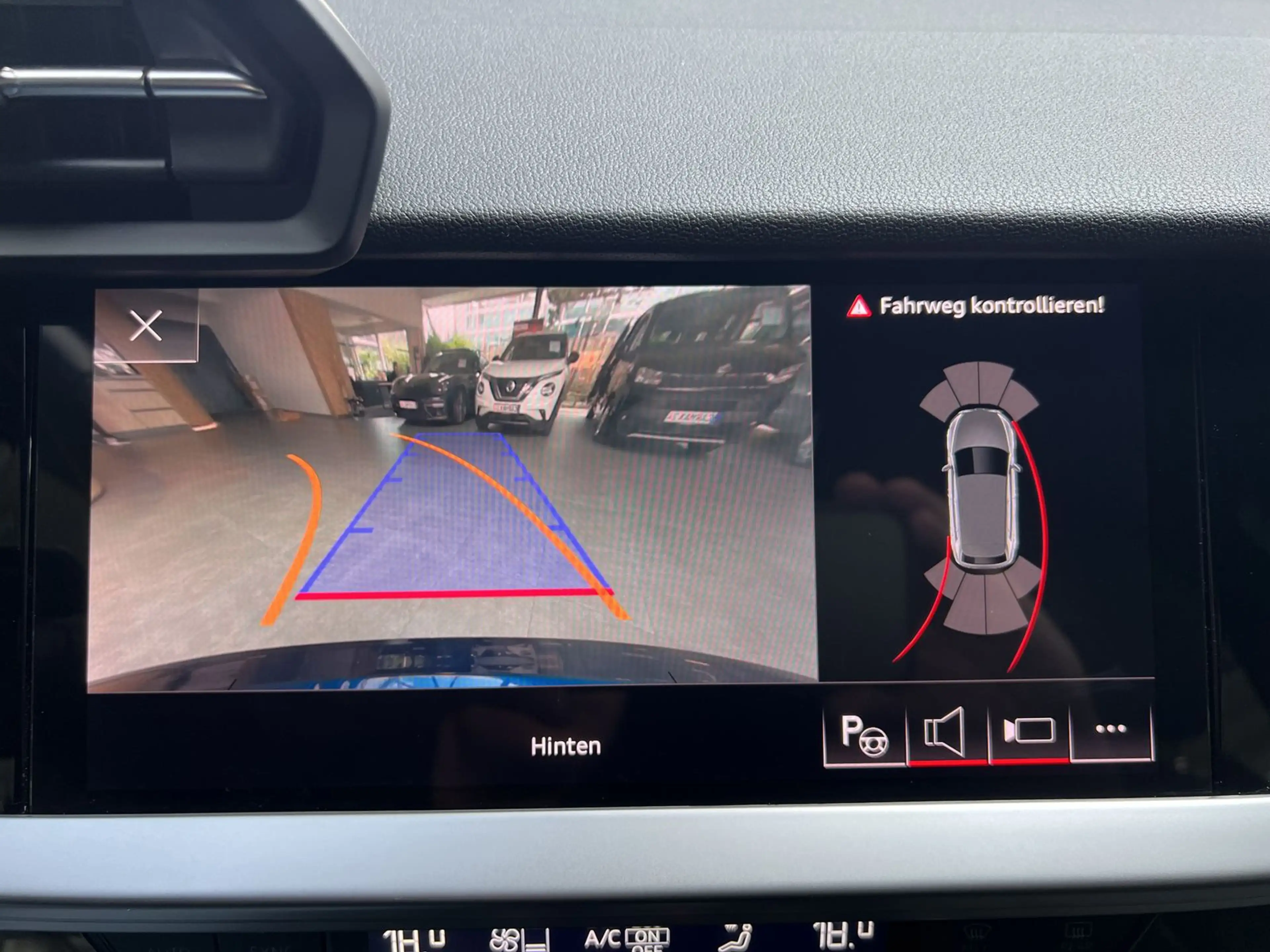 Audi A3 35 TFSI S line Kamera CarPlay B&O Navi DAB — photo 3