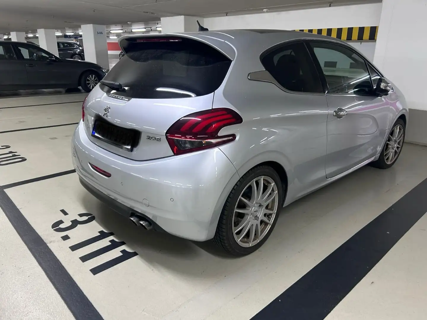 Peugeot 208 155 THP Allure - 2